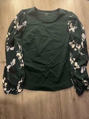 Nine West Dark Green Top with Floral Long Sleeves Size M